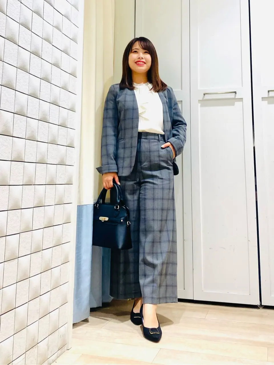 ANY SIS スタッフ コーディネート画像