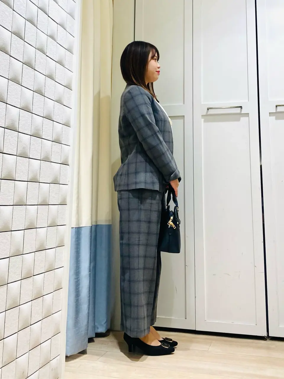 ANY SIS スタッフ コーディネート画像