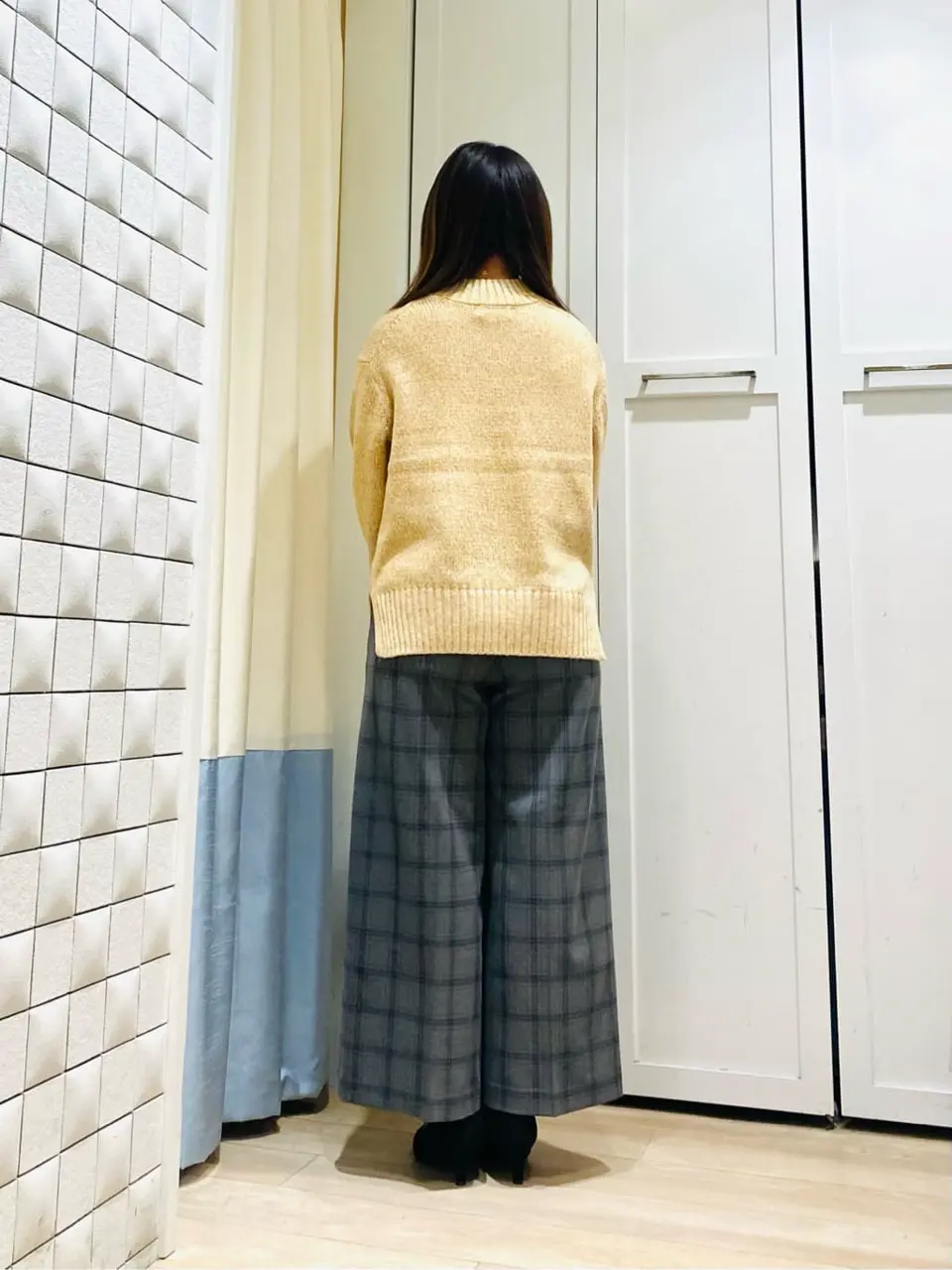 ANY SIS スタッフ コーディネート画像