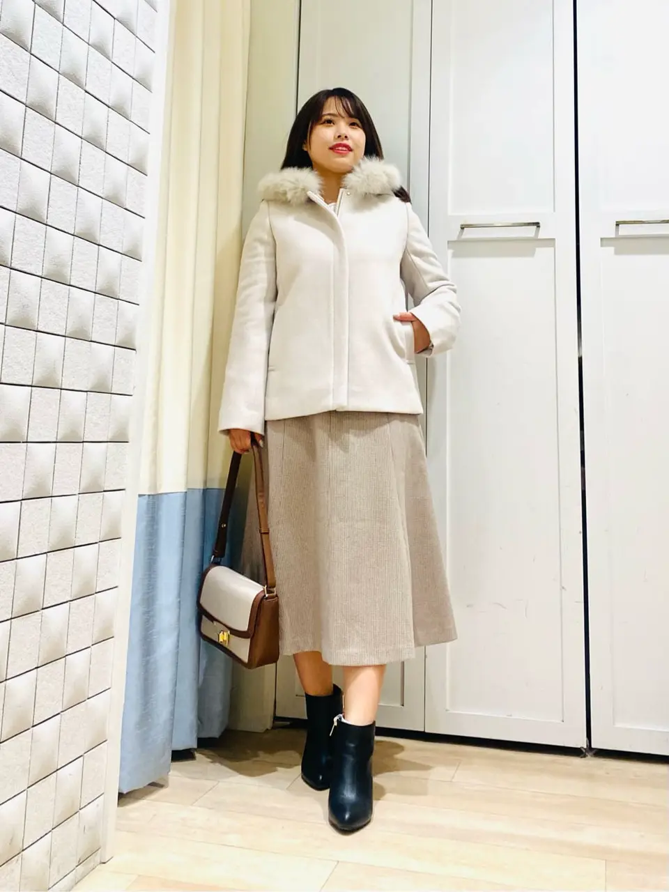 ANY SIS スタッフ コーディネート画像