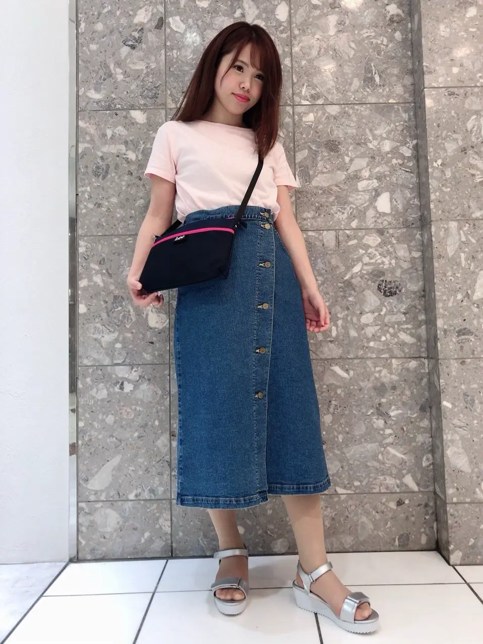 ANY SIS スタッフ コーディネート画像