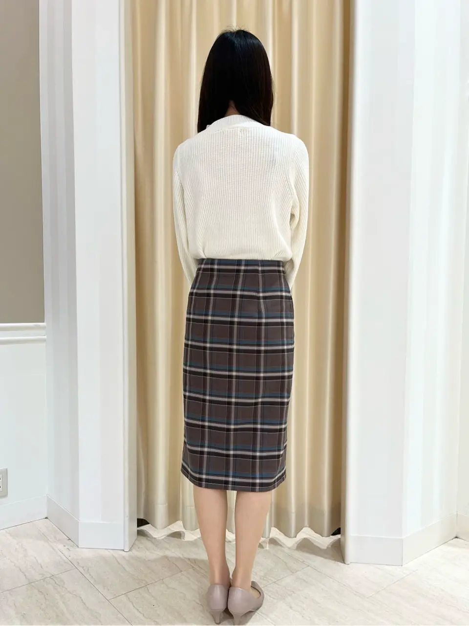 ANY SIS スタッフ コーディネート画像