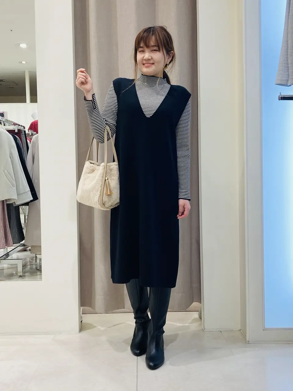 ANY SIS 川根　彩 コーディネート画像