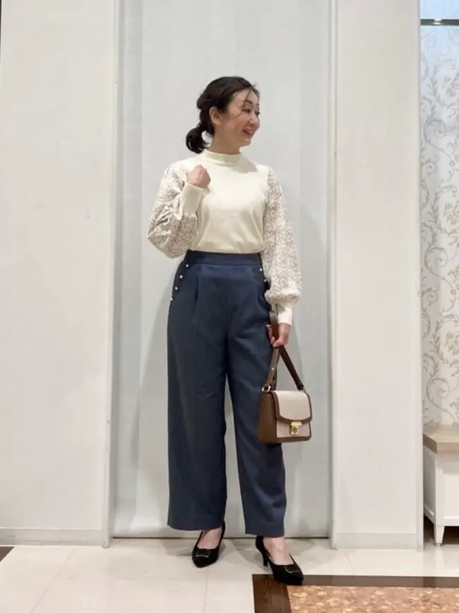 ANY SIS スタッフ コーディネート画像