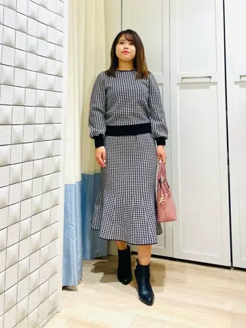 ANY SIS スタッフ コーディネート画像