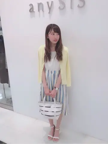 ANY SIS スタッフ コーディネート画像