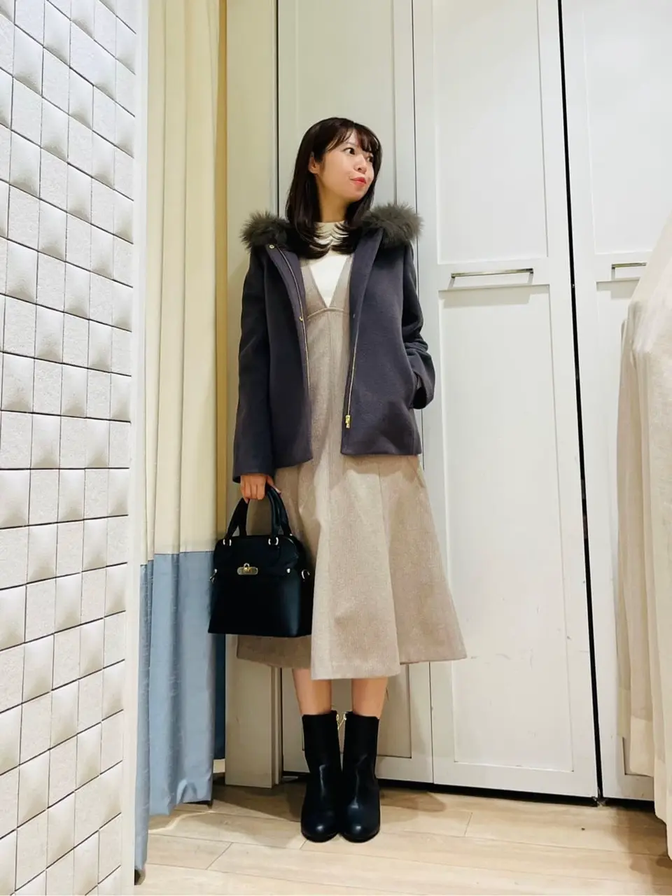 ANY SIS スタッフ コーディネート画像