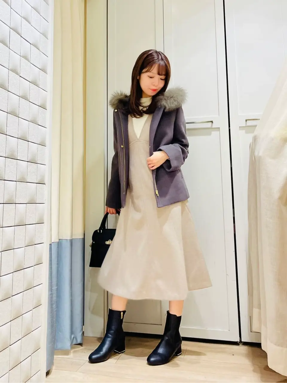 ANY SIS スタッフ コーディネート画像