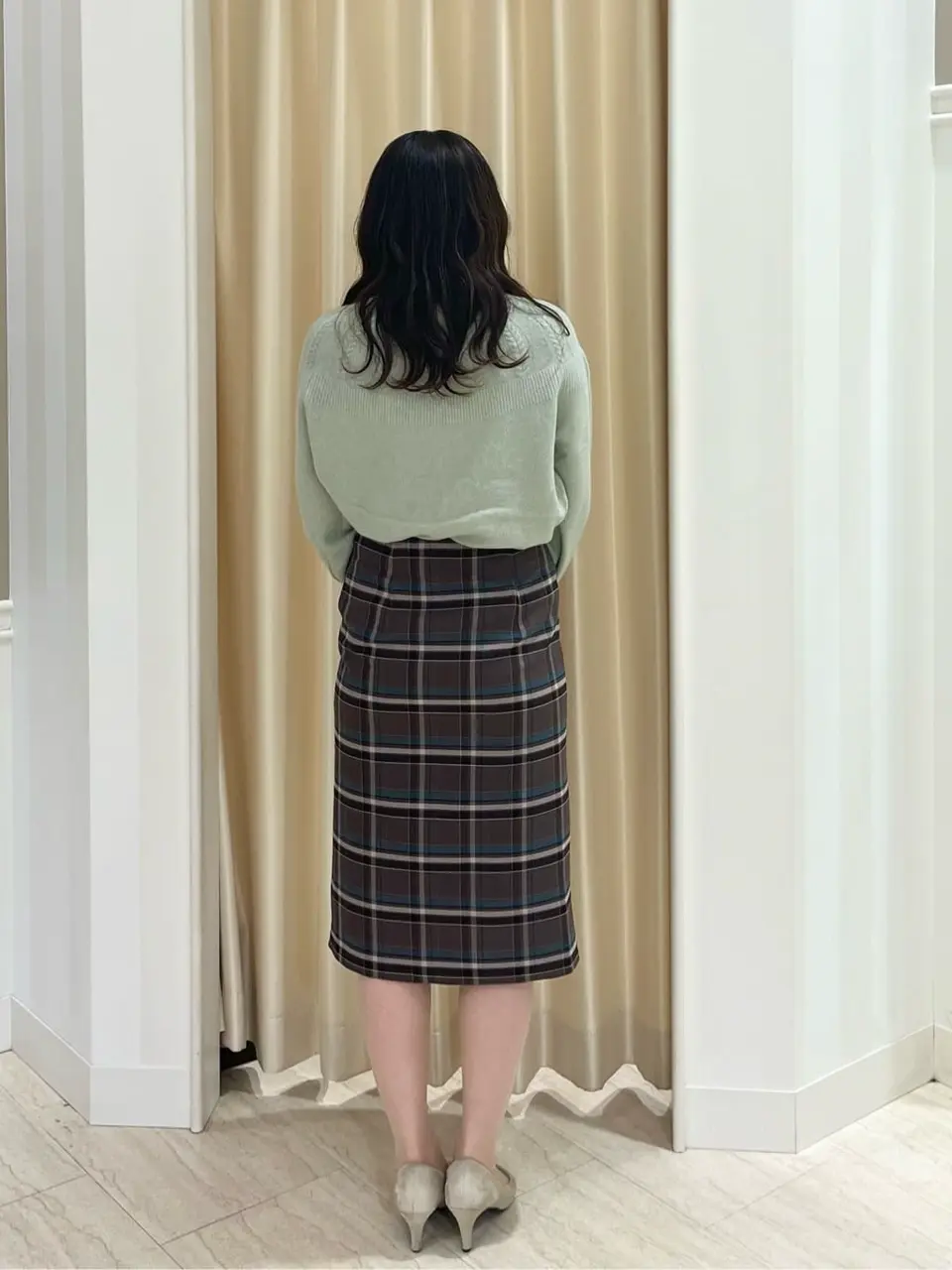 ANY SIS スタッフ コーディネート画像