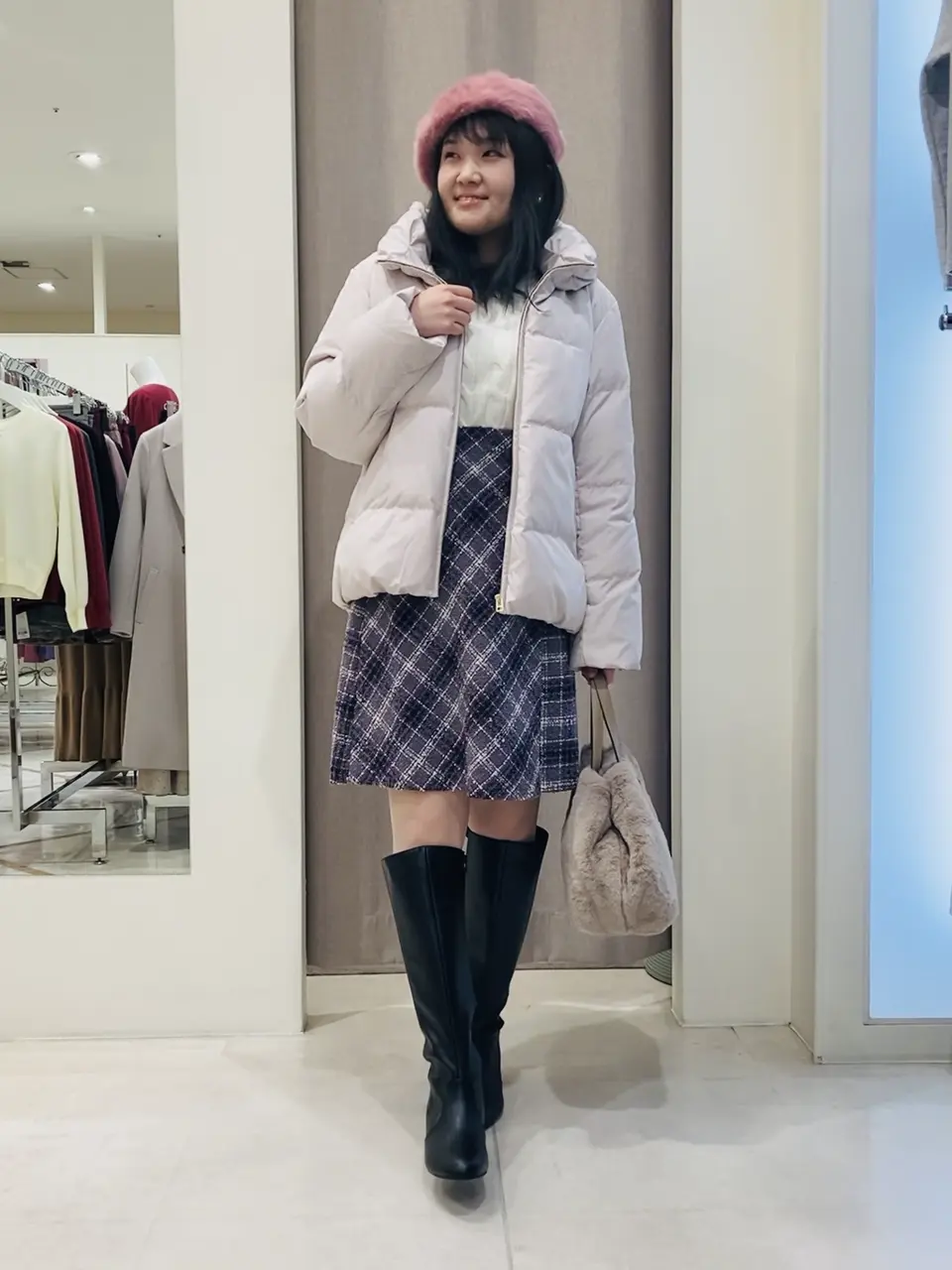  川根　彩 コーディネート画像