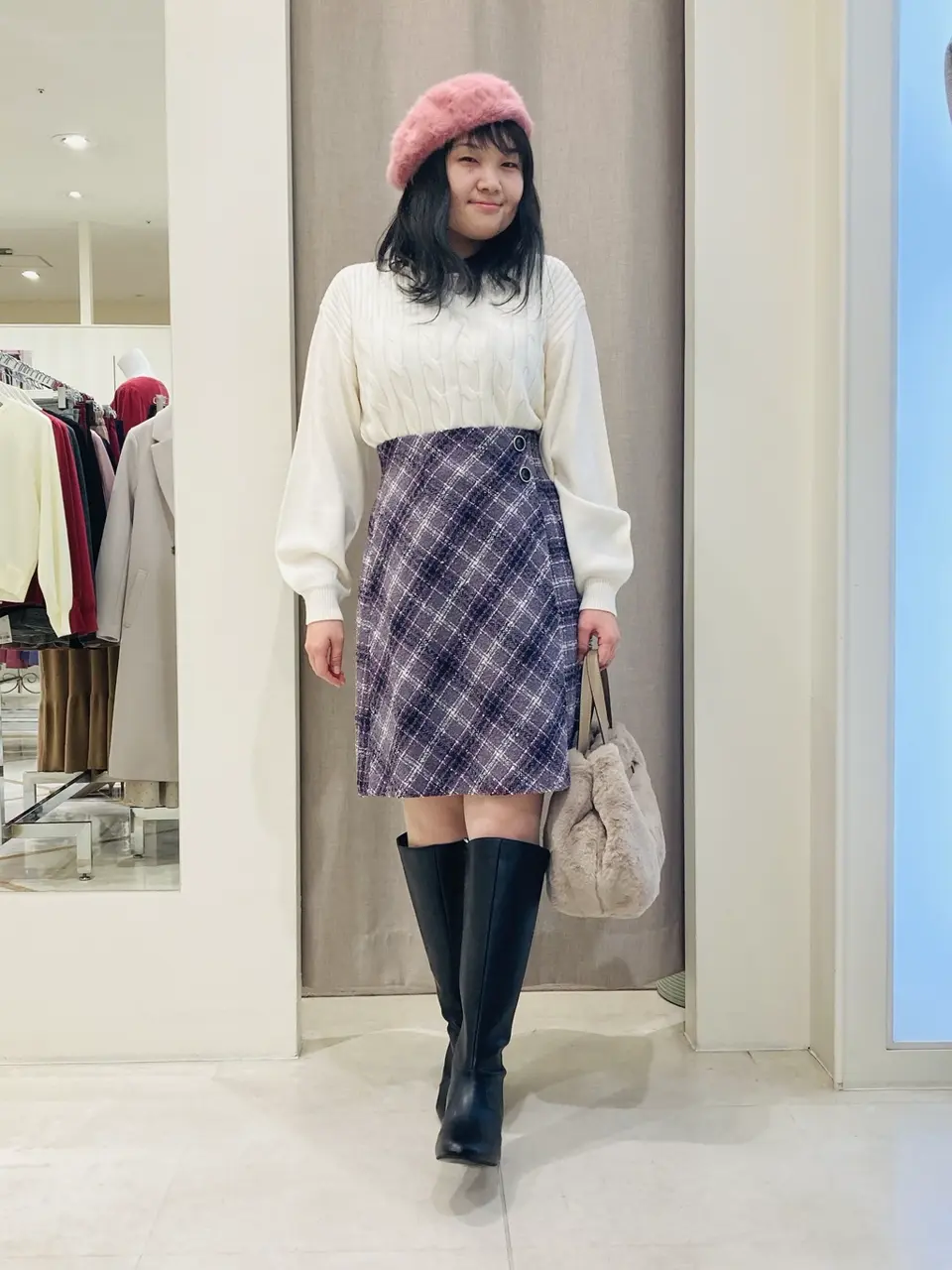 ANY SIS 川根　彩 コーディネート画像