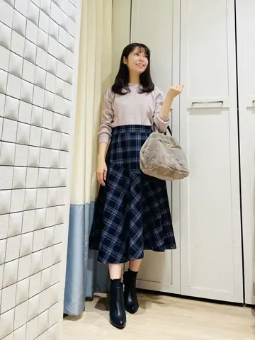 ANY SIS スタッフ コーディネート画像