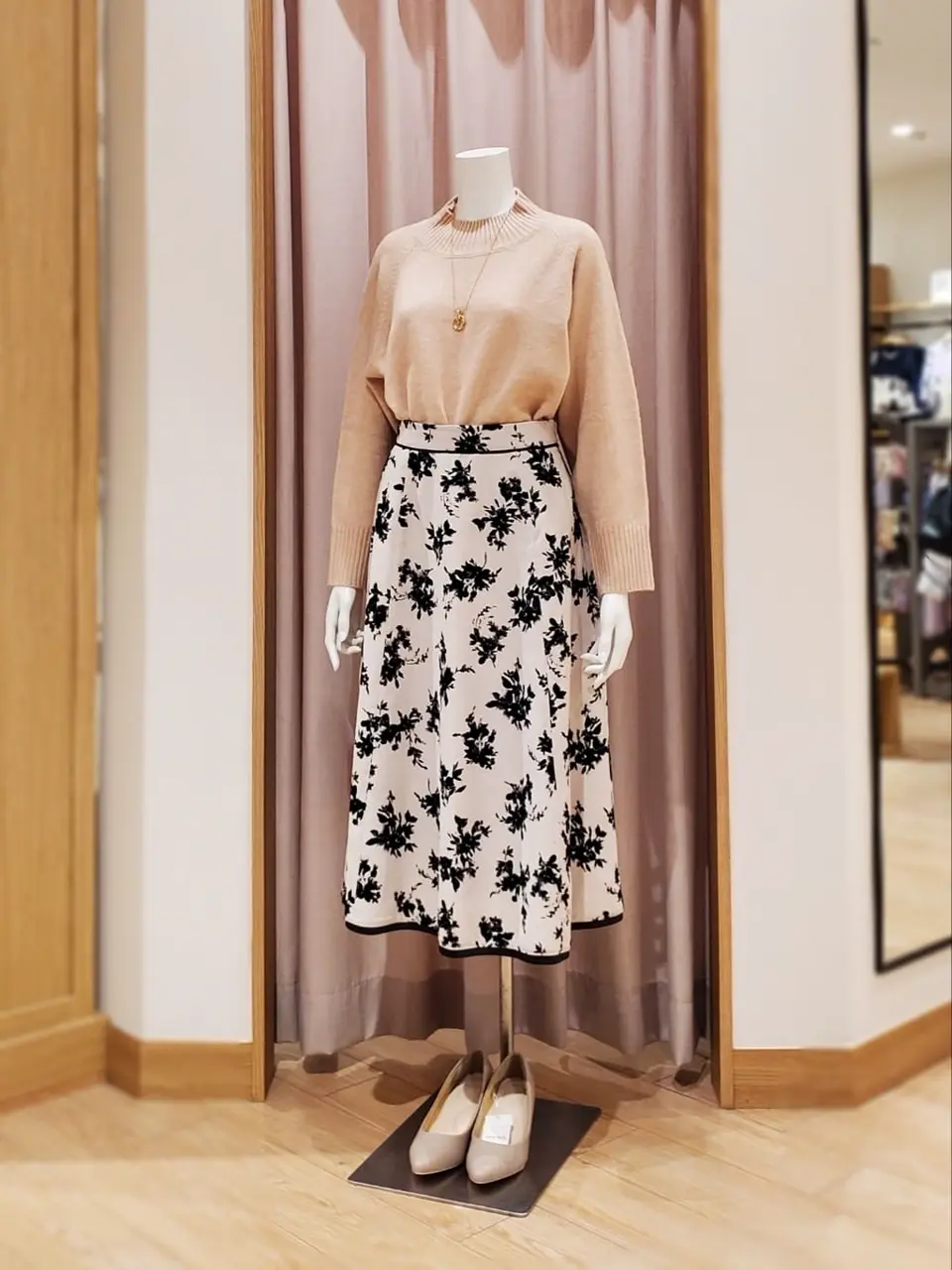 ANY SIS 岩田 コーディネート画像