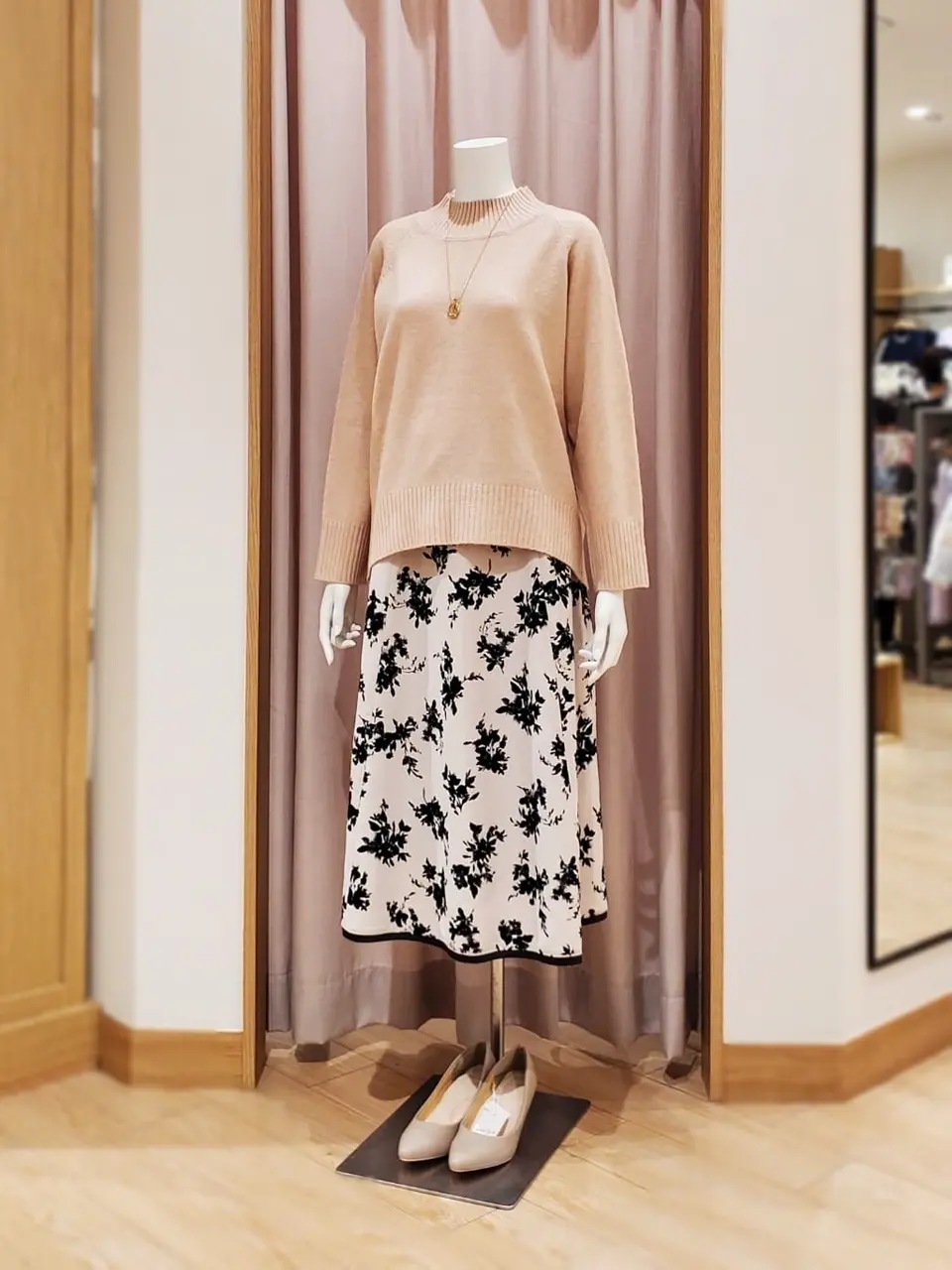 ANY SIS 岩田 コーディネート画像