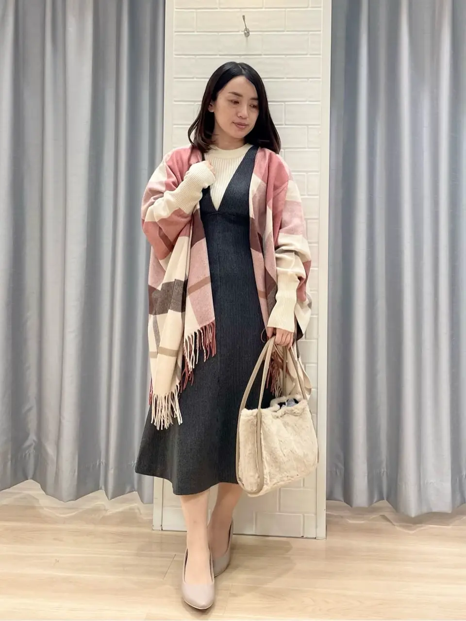 ANY SIS 丸岡 コーディネート画像