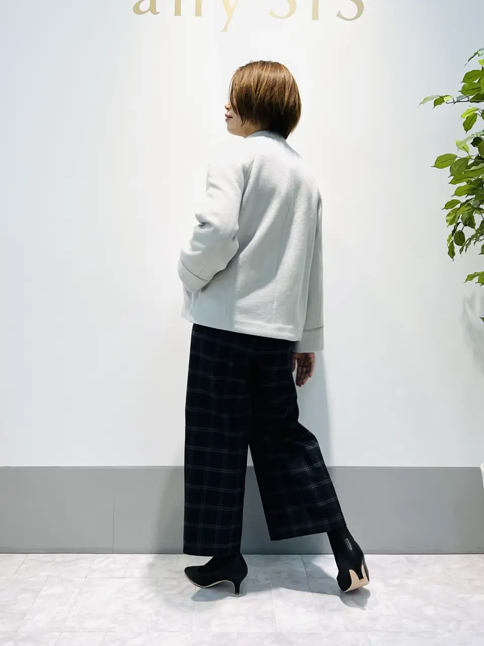 ANY SIS 岡本 コーディネート画像