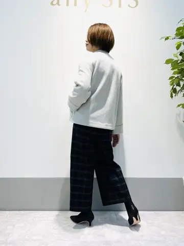 ANY SIS 岡本 コーディネート画像