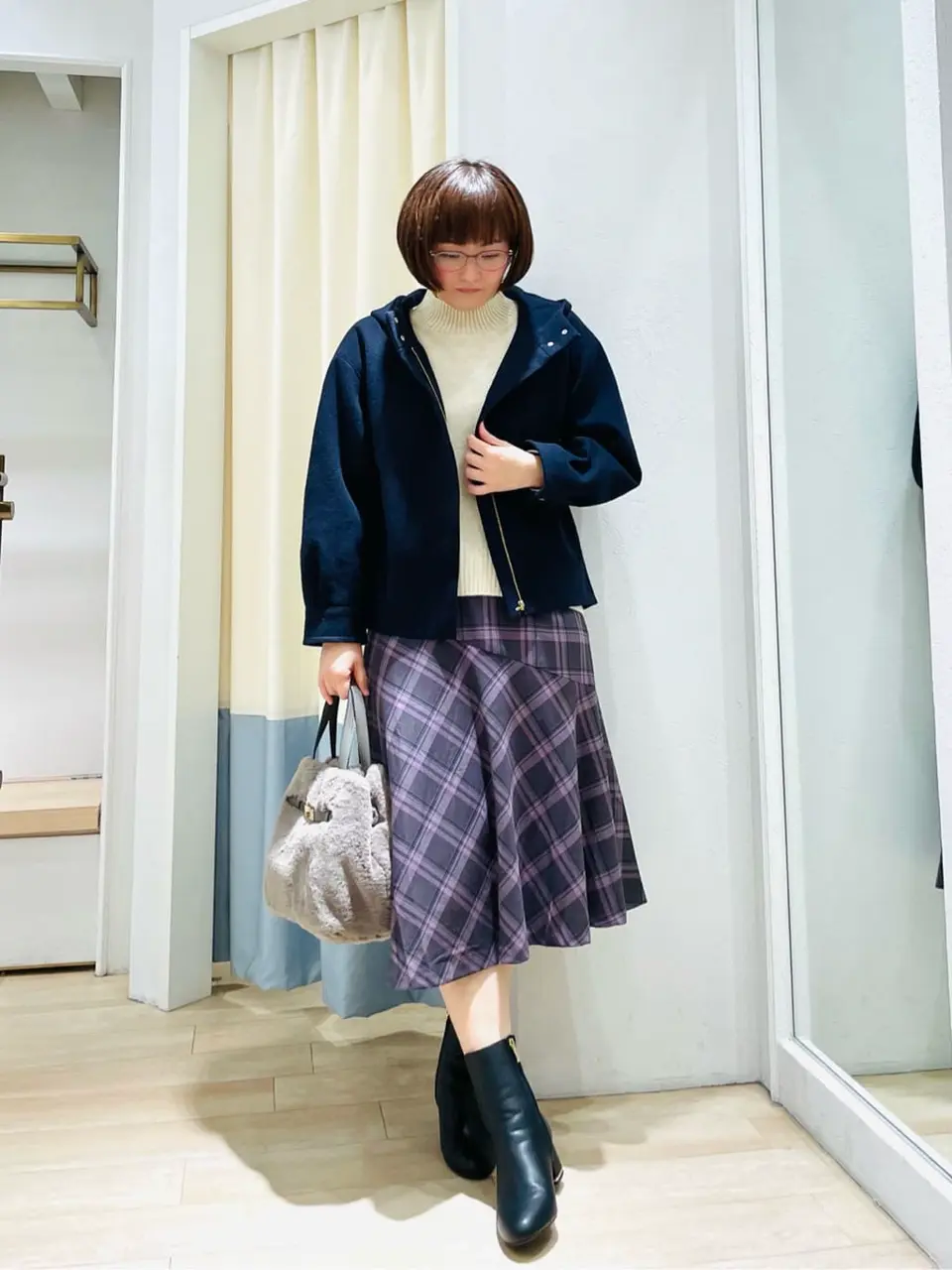 ANY SIS スタッフ コーディネート画像