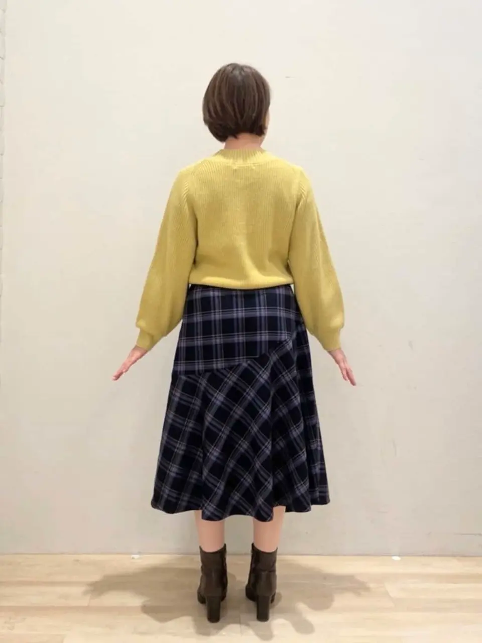 ANY SIS 菱田 コーディネート画像