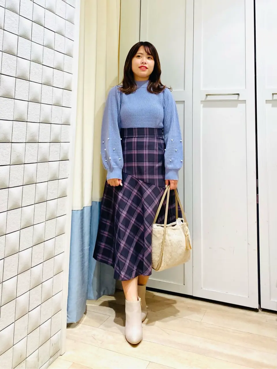 ANY SIS スタッフ コーディネート画像