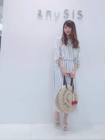 ANY SIS スタッフ コーディネート画像