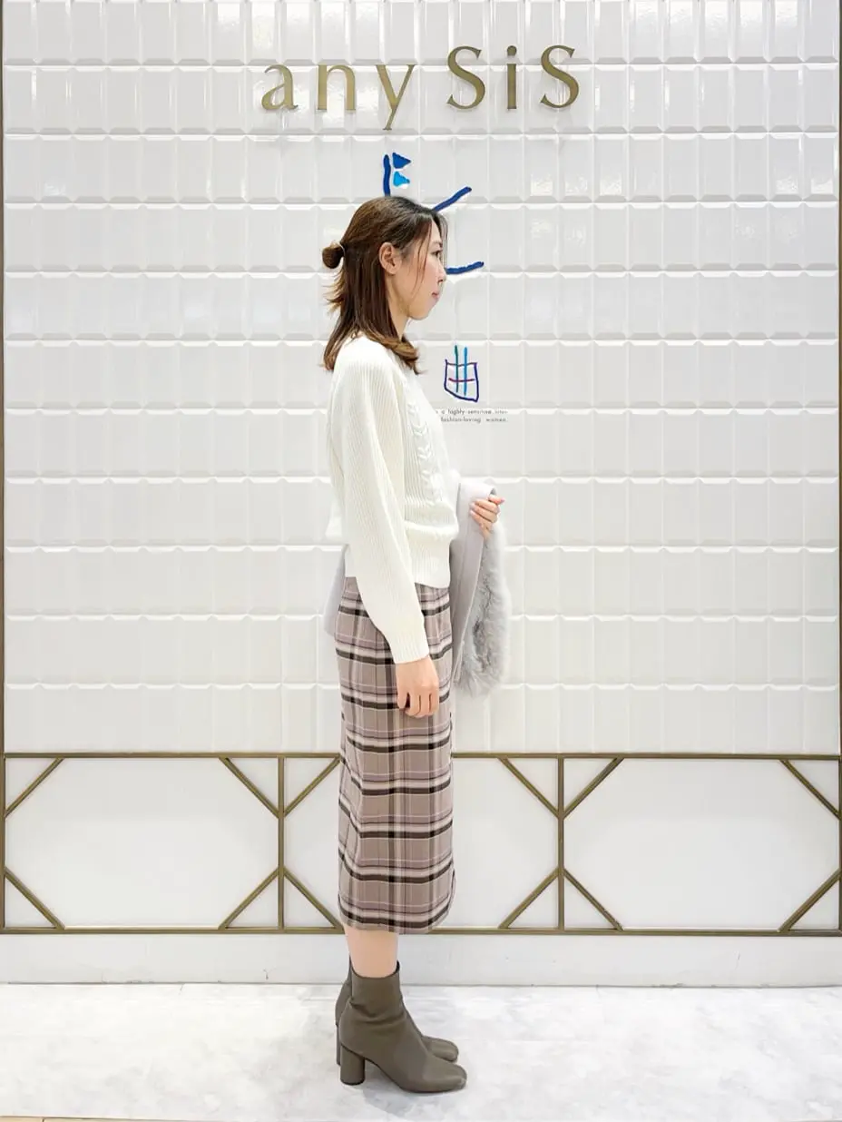 ANY SIS 上田 コーディネート画像