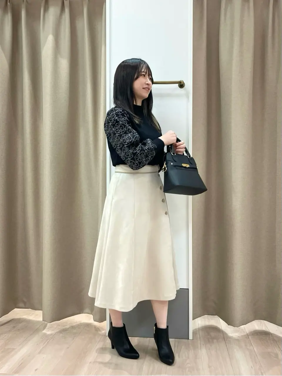  岩楯 コーディネート画像