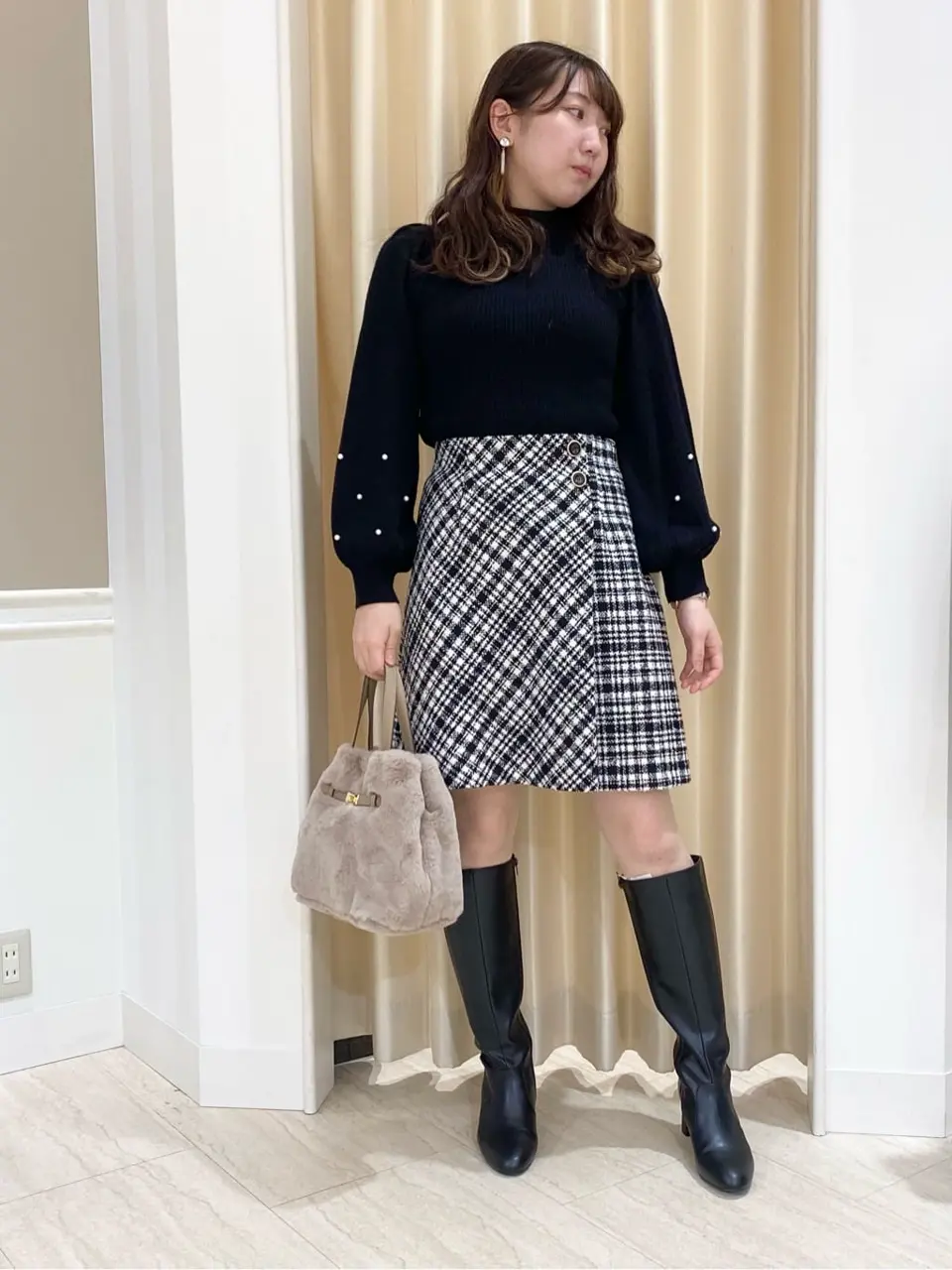 ANY SIS スタッフ コーディネート画像