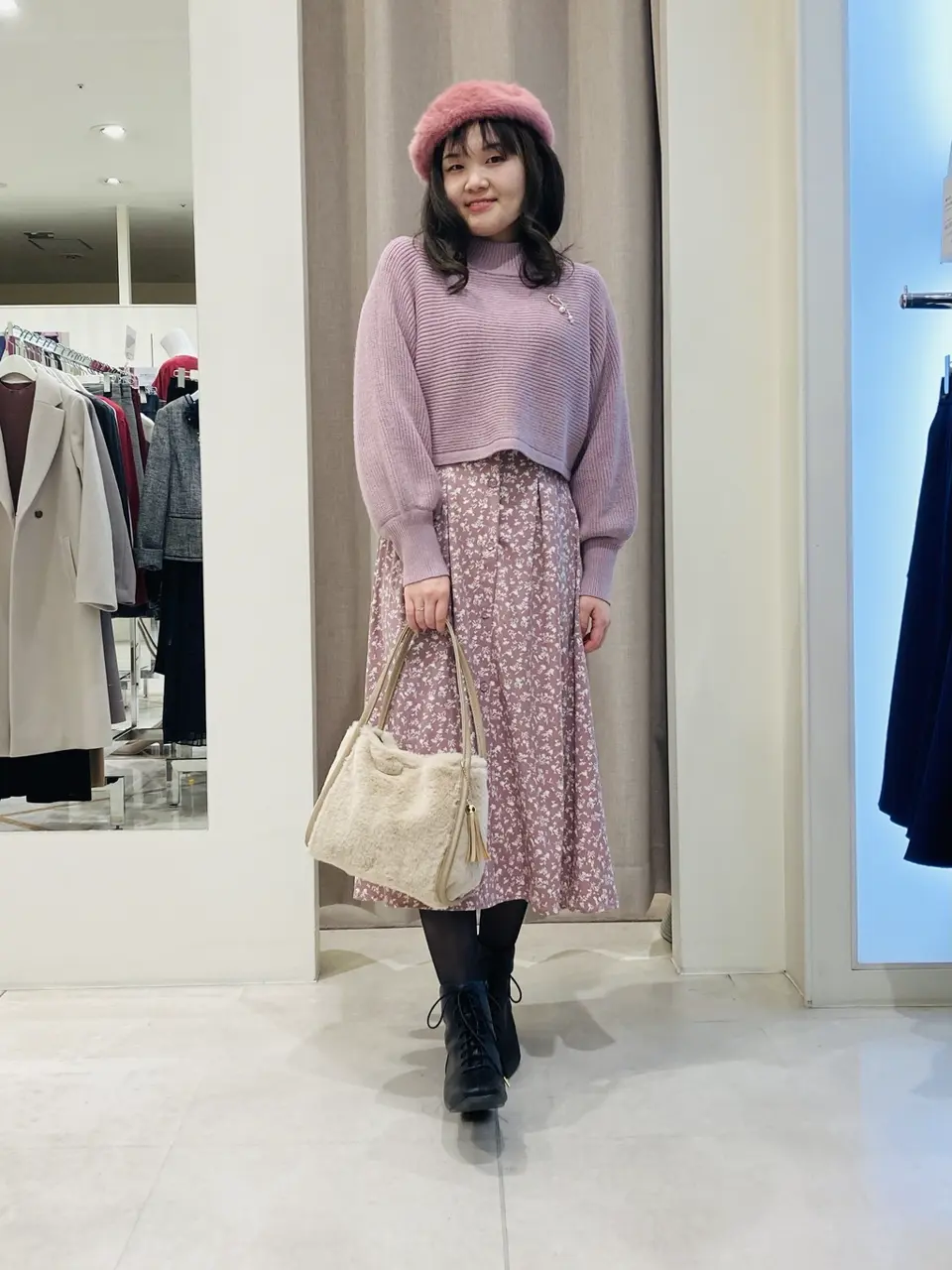  川根　彩 コーディネート画像