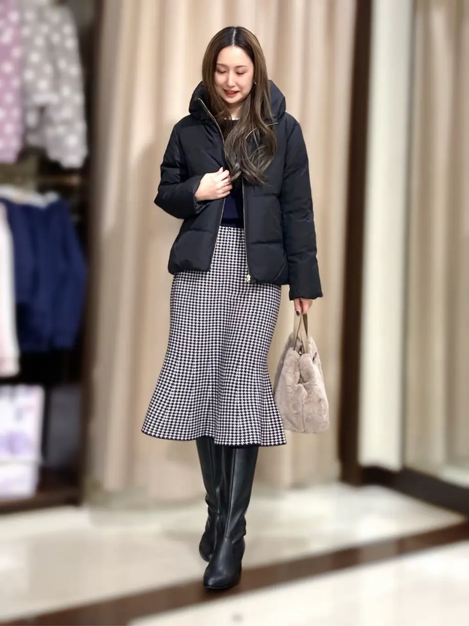 ANY SIS STAFF コーディネート画像