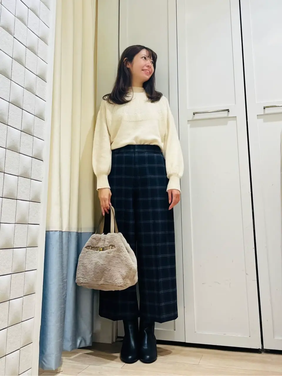 ANY SIS スタッフ コーディネート画像