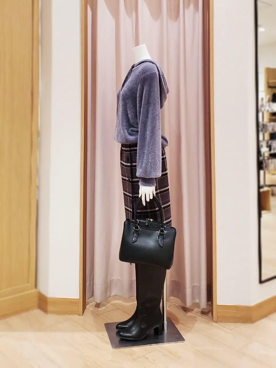 ANY SIS 岩田 コーディネート画像