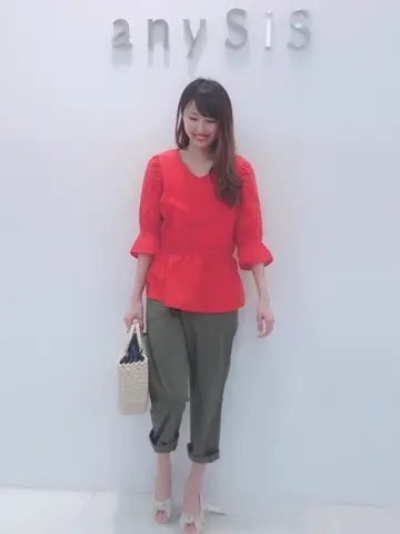 ANY SIS スタッフ コーディネート画像