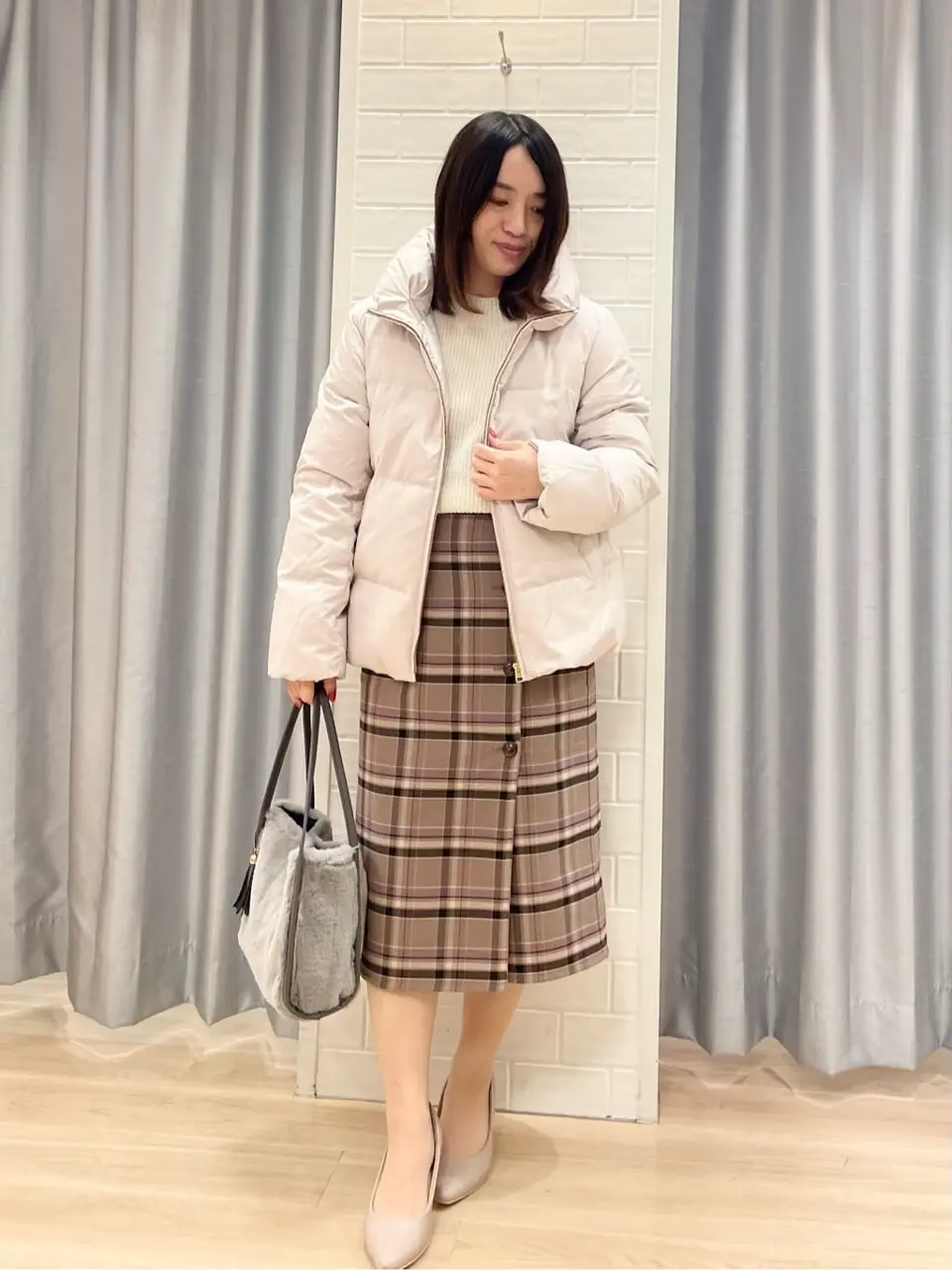 ANY SIS 丸岡 コーディネート画像