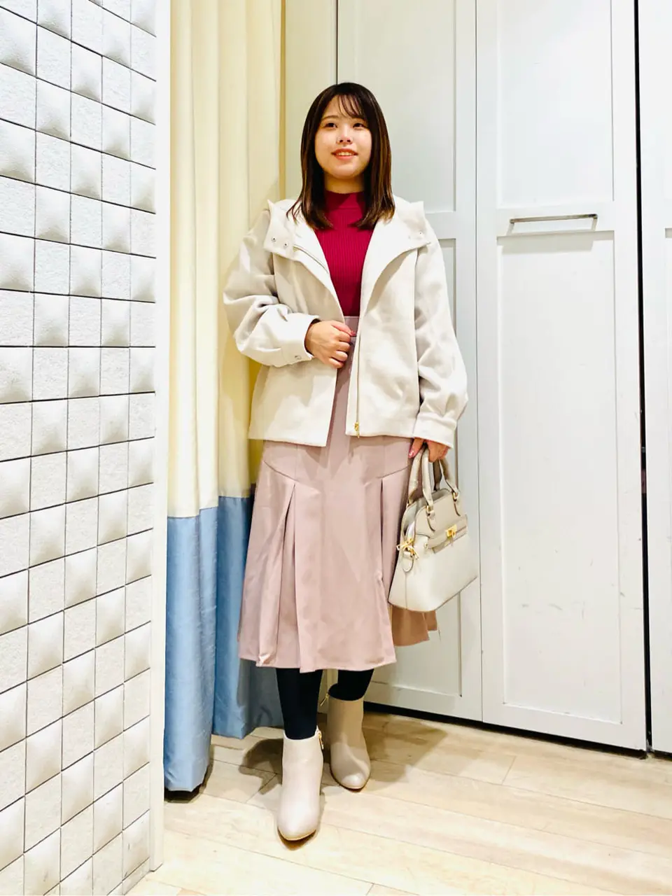 ANY SIS スタッフ コーディネート画像