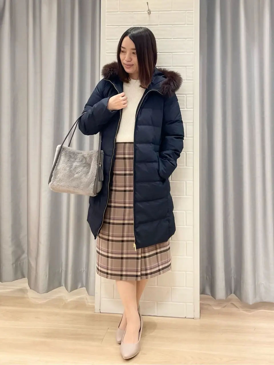 ANY SIS 丸岡 コーディネート画像