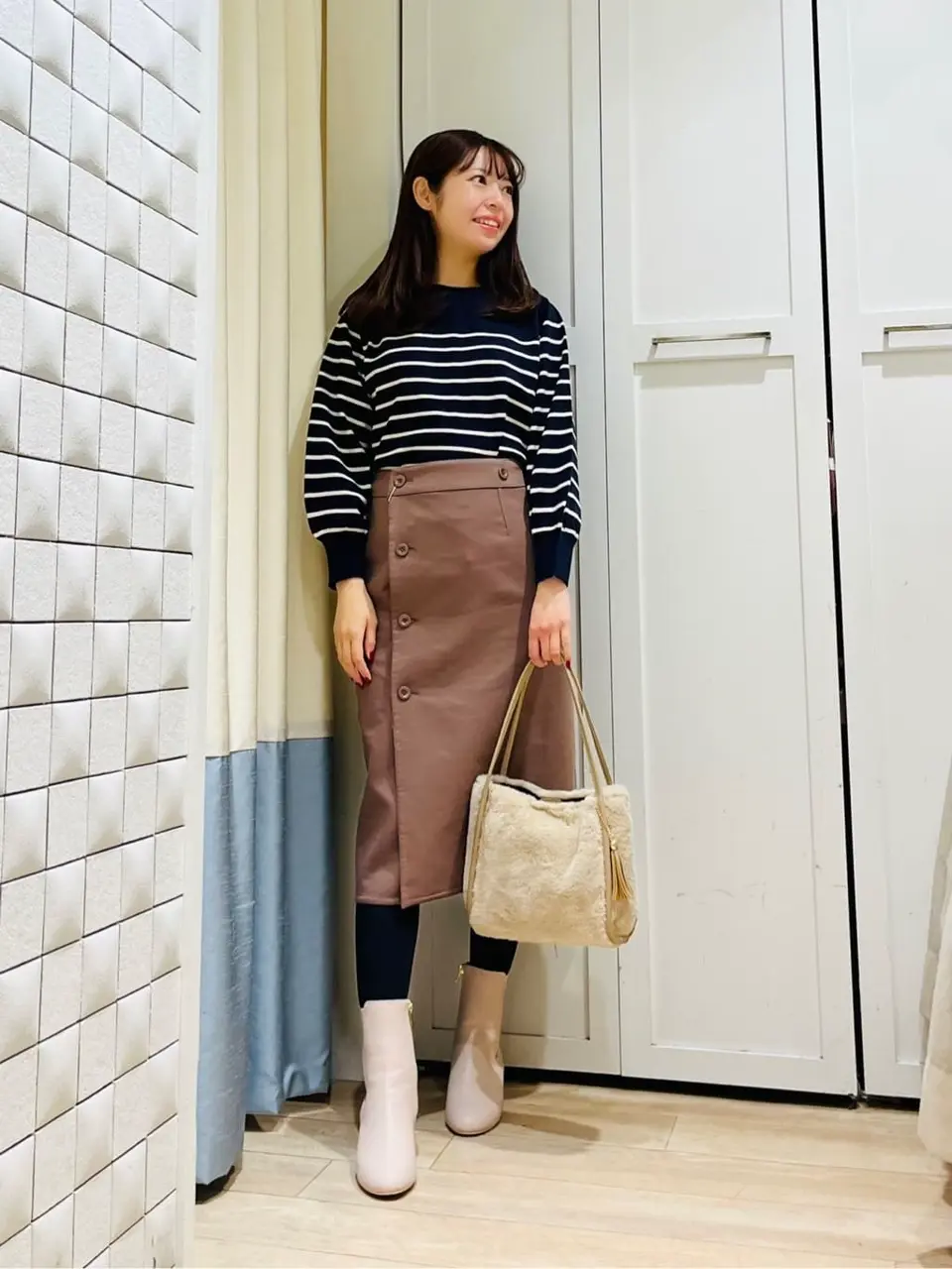 ANY SIS スタッフ コーディネート画像