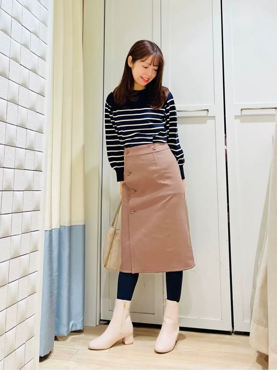 ANY SIS スタッフ コーディネート画像