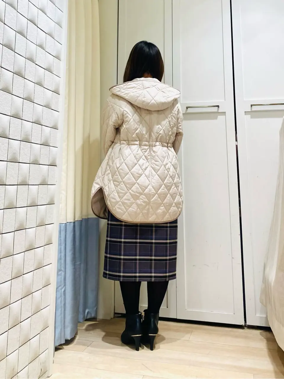 ANY SIS スタッフ コーディネート画像