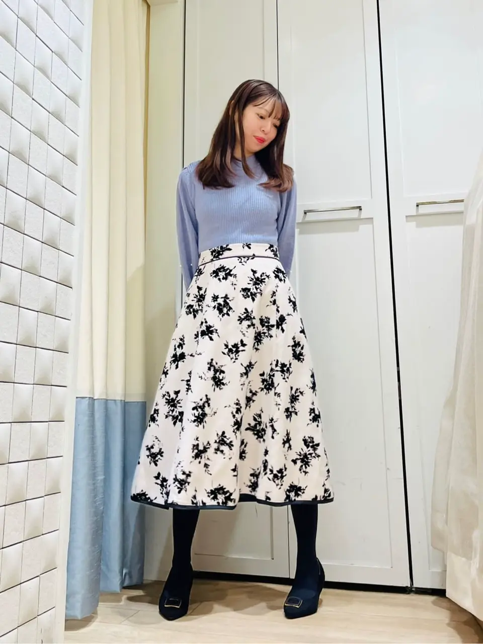 ANY SIS スタッフ コーディネート画像