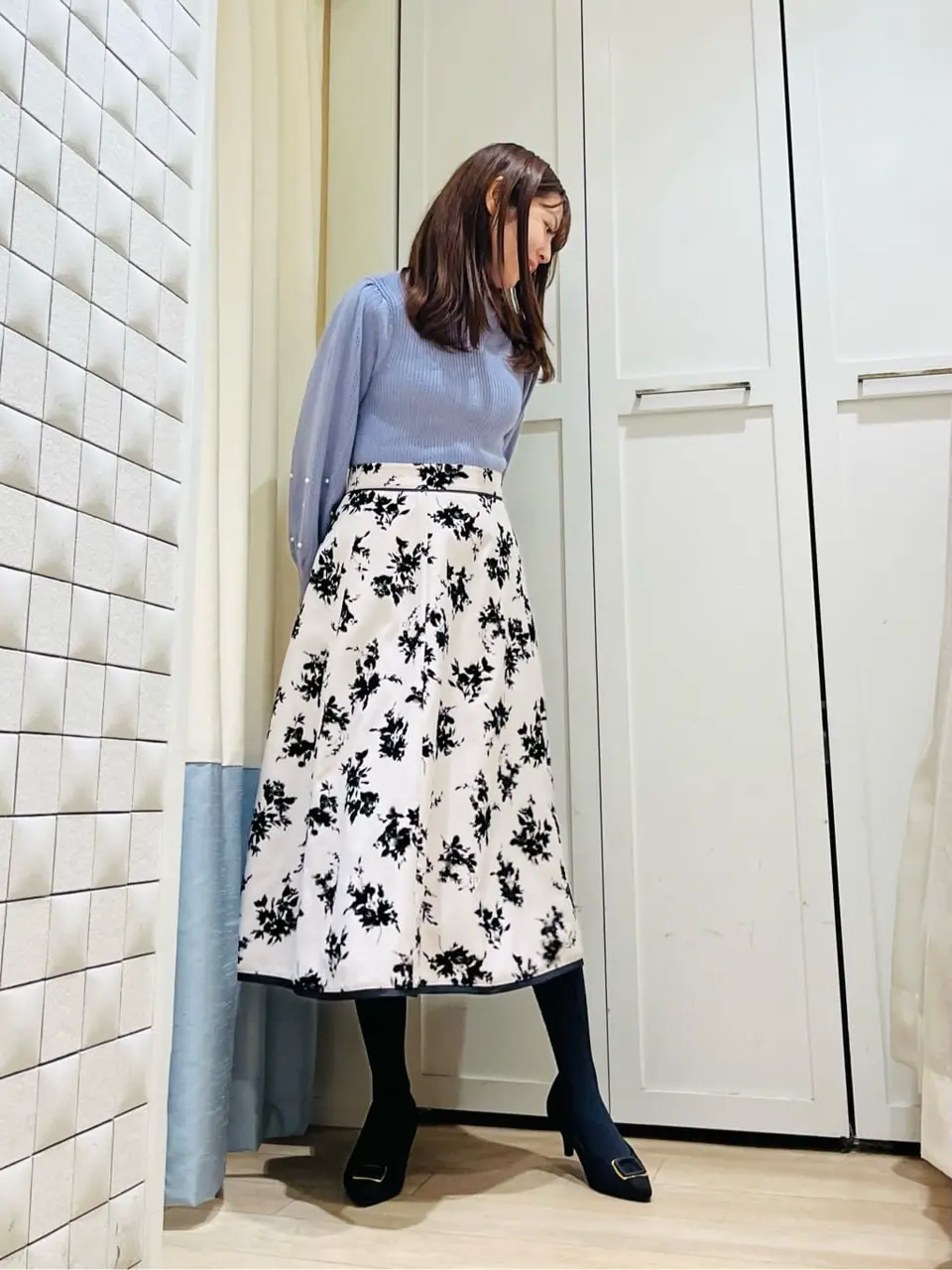 ANY SIS スタッフ コーディネート画像