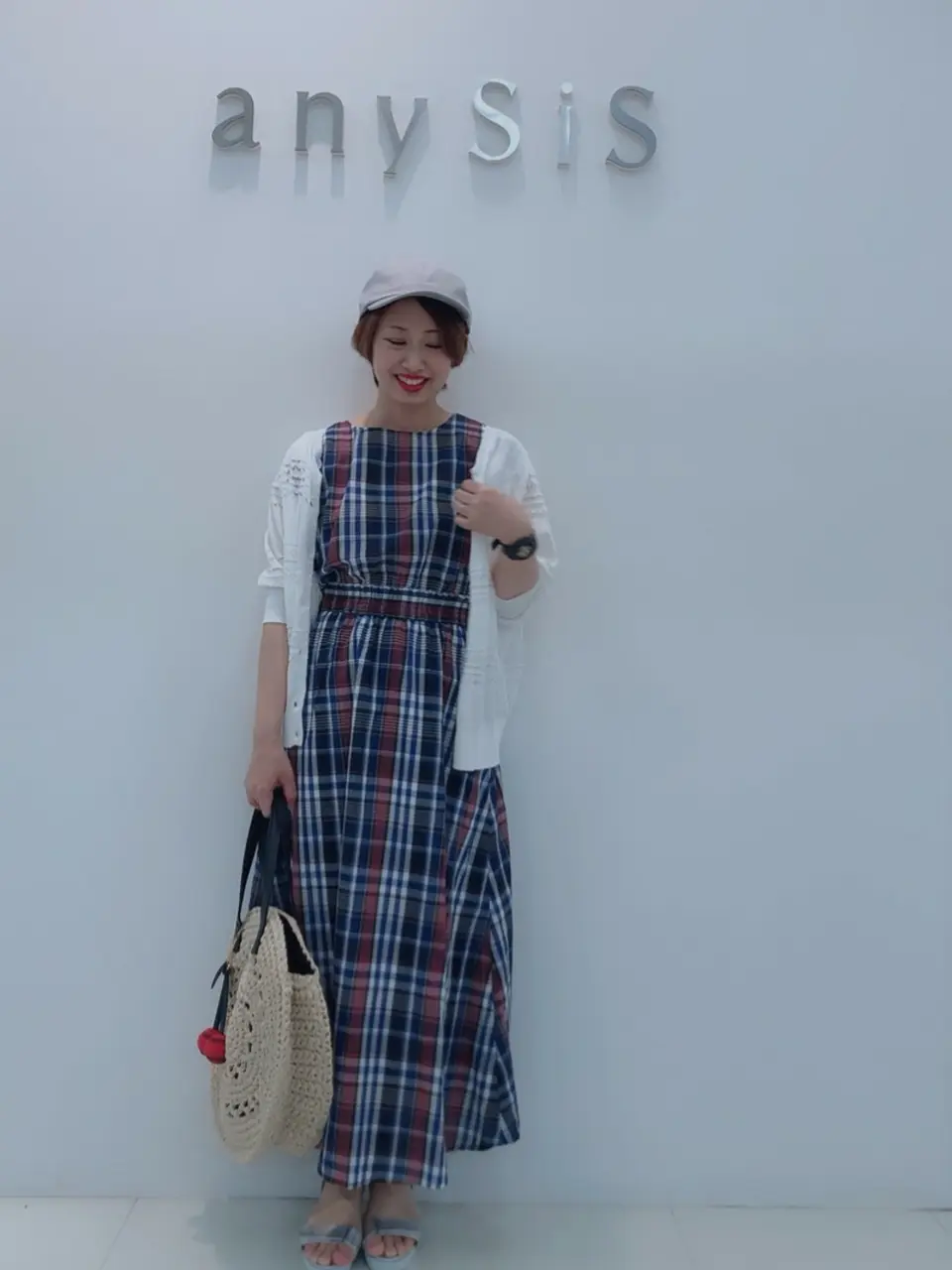 ANY SIS スタッフ コーディネート画像