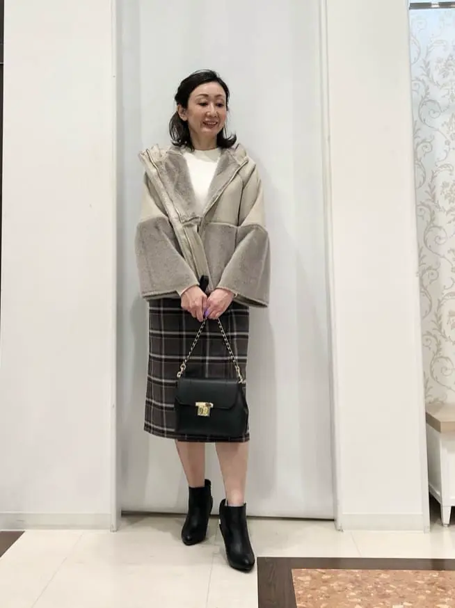 ANY SIS スタッフ コーディネート画像