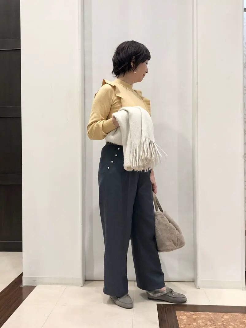 ANY SIS スタッフ コーディネート画像