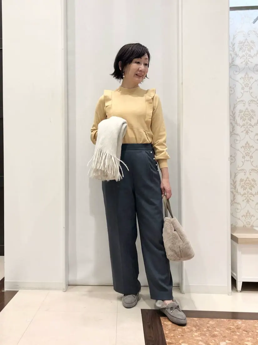 ANY SIS スタッフ コーディネート画像