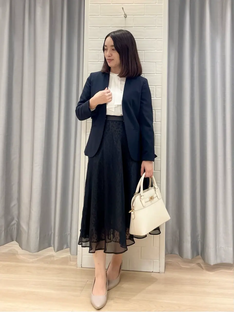 ANY SIS 丸岡 コーディネート画像