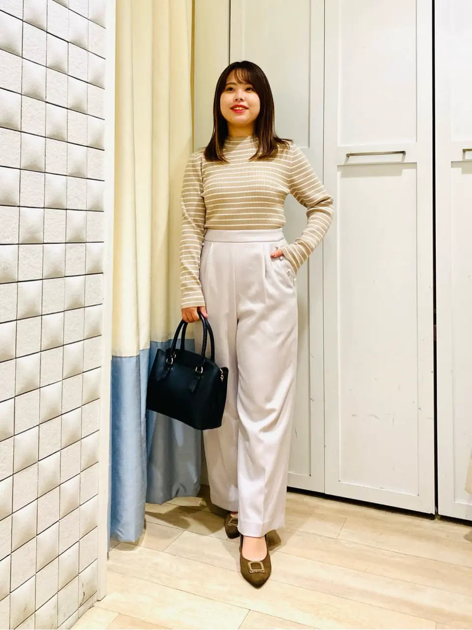 ANY SIS スタッフ コーディネート画像