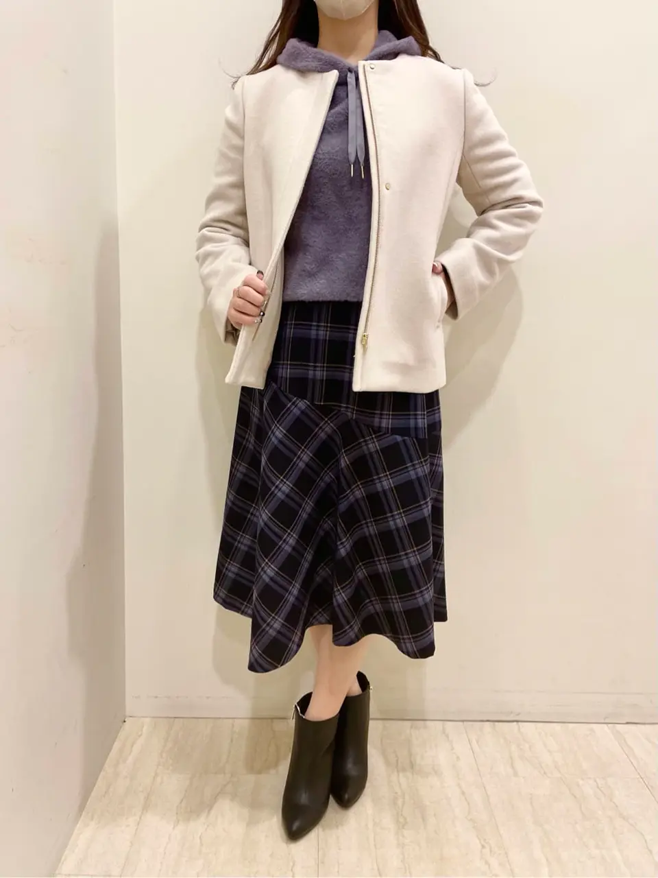 ANY SIS スタッフ コーディネート画像