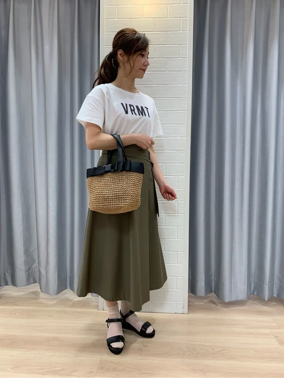 ANY SIS 中嶋 コーディネート画像