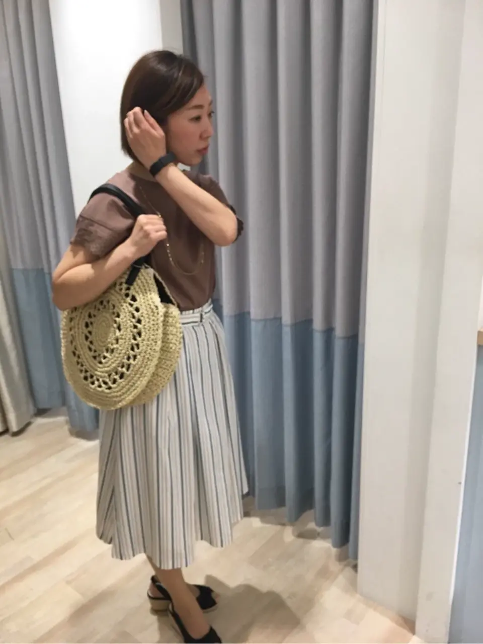 ANY SIS スタッフ コーディネート画像